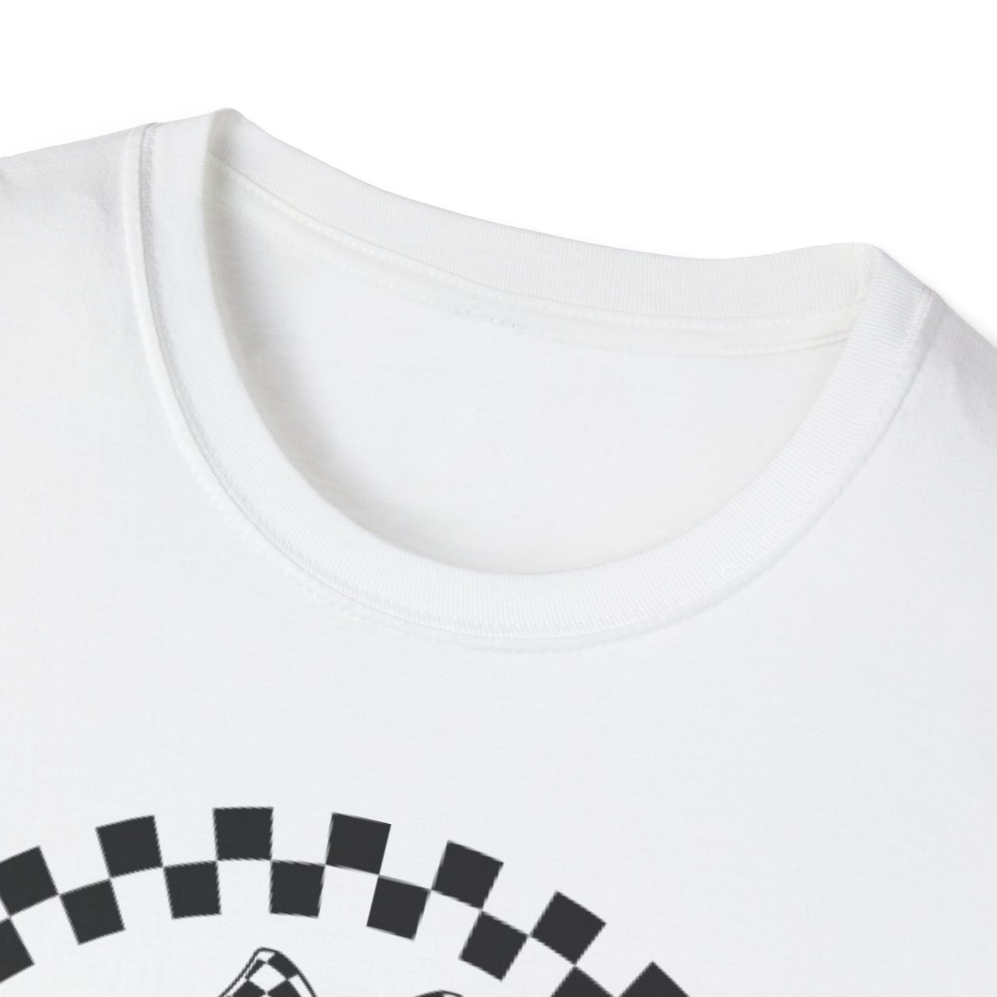 Chic Mama T-Shirt, Cute Gifts for Moms, Mother's Day Top, Family Reunion Shirt, Everyday Casual Wear, Gift for New Parents